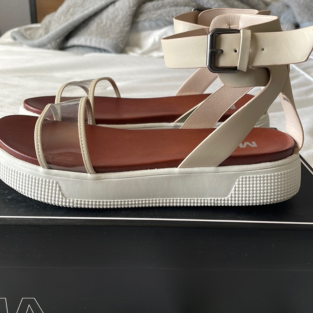 MIA sandals